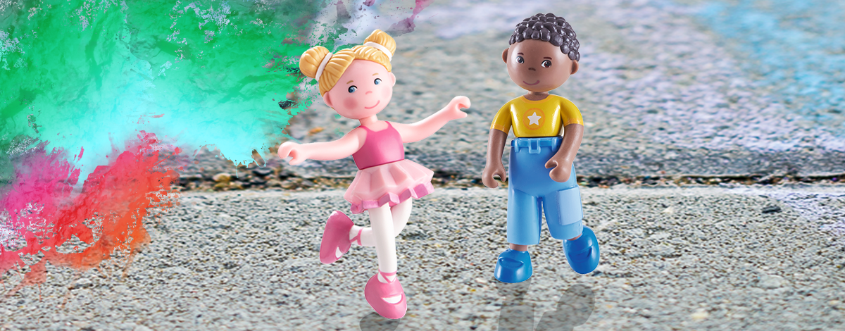 Little Friends Dance Studio AR – use augmented reality and make the dolls perform